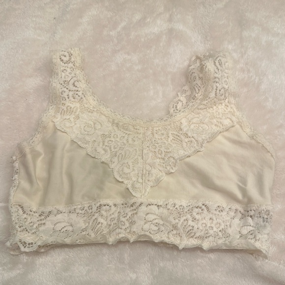 Altar’d State Off-White / Cream Lace Bralette EUC Size M/L Stretchy - Picture 1 of 7